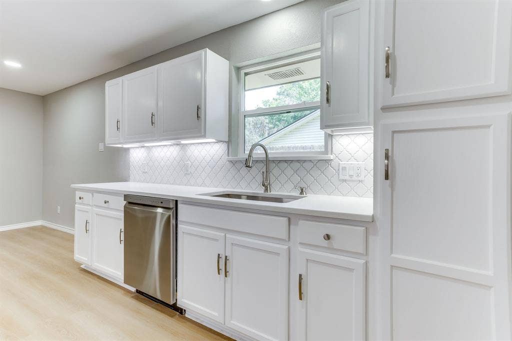 2709 Springbrooke Drive, Hurst, TX 76054 2709 Springbrooke Drive, Hurst, TX 76054