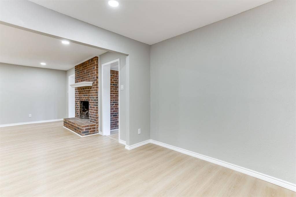 2709 Springbrooke Drive, Hurst, TX 76054 2709 Springbrooke Drive, Hurst, TX 76054