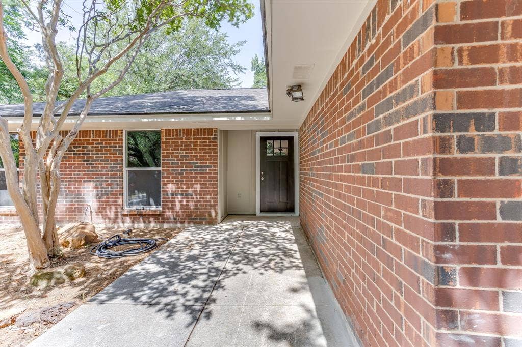 2709 Springbrooke Drive, Hurst, TX 76054 2709 Springbrooke Drive, Hurst, TX 76054