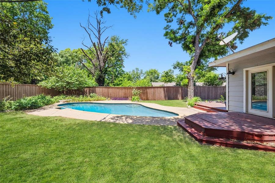 Property photo for 7362 Robinhood Lane, Fort Worth, TX