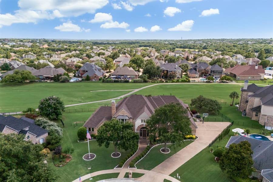 Property photo for 2108 Kyle Circle, Heath, TX