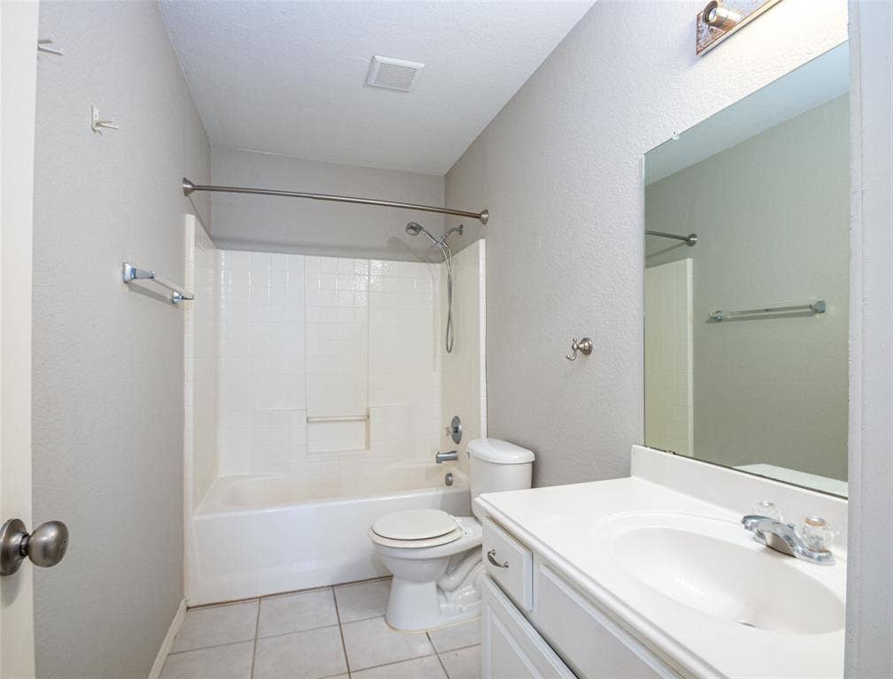 3904 Ironstone Lane, McKinney, TX 75070 3904 Ironstone Lane, McKinney, TX 75070