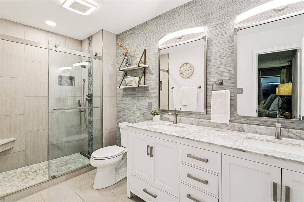2845 Autumn Drive, Hurst, TX 76054 2845 Autumn Drive, Hurst, TX 76054
