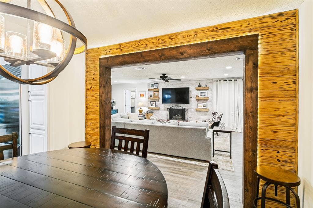 2845 Autumn Drive, Hurst, TX 76054 2845 Autumn Drive, Hurst, TX 76054
