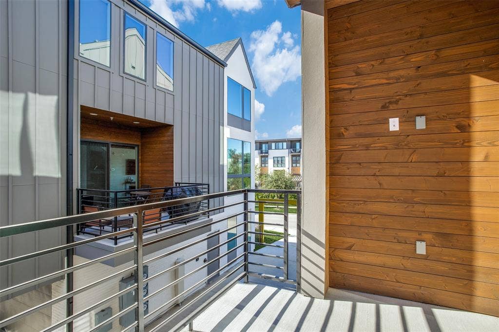 4419 Cabell Drive, #106, Dallas, TX 75204