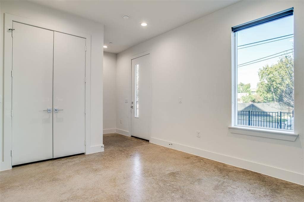 4419 Cabell Drive, #106, Dallas, TX 75204