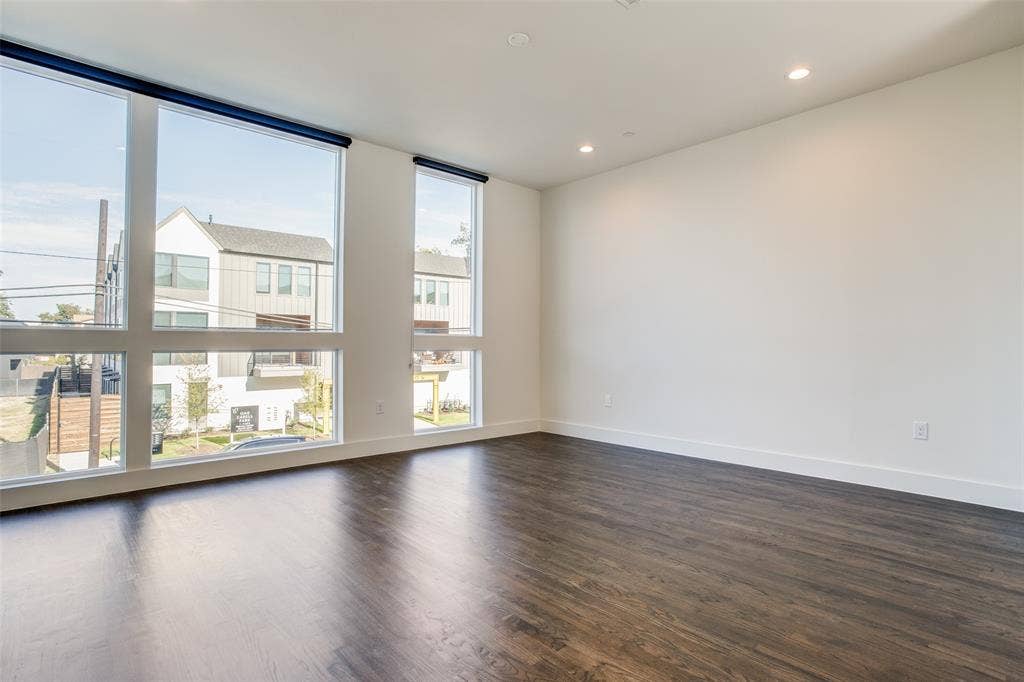 4419 Cabell Drive, #106, Dallas, TX 75204