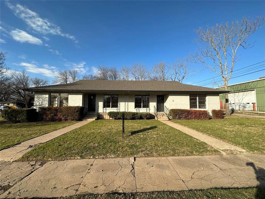 Property photo for 315 W Main Street, Midlothian, TX