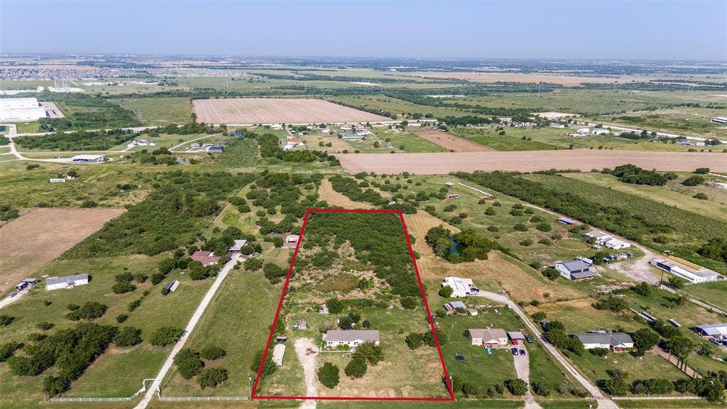 2021 S Weatherford Road, Midlothian, TX 76065 2021 S Weatherford Road, Midlothian, TX 76065