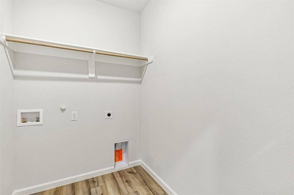 3711 Brewster, Royse City, TX 75189 Representative (14)