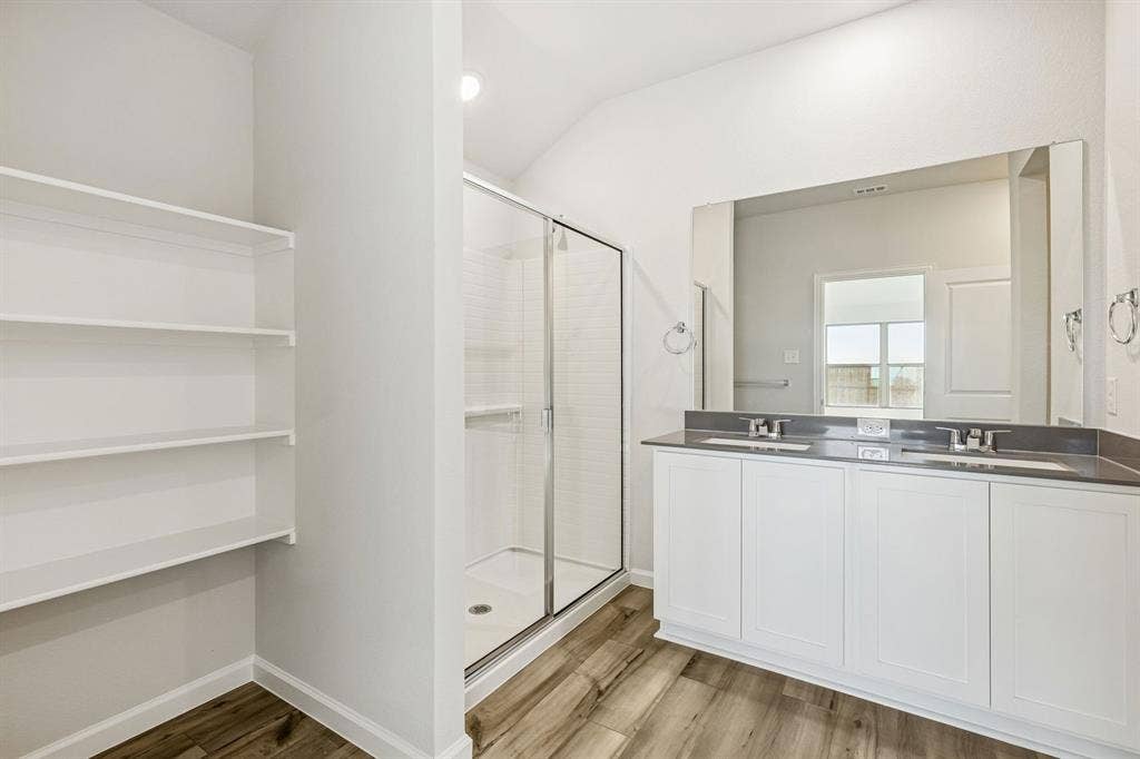 3711 Brewster, Royse City, TX 75189 Representative (9)