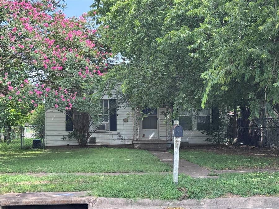Property photo for 3300 Harrison Street, Bellmead, TX