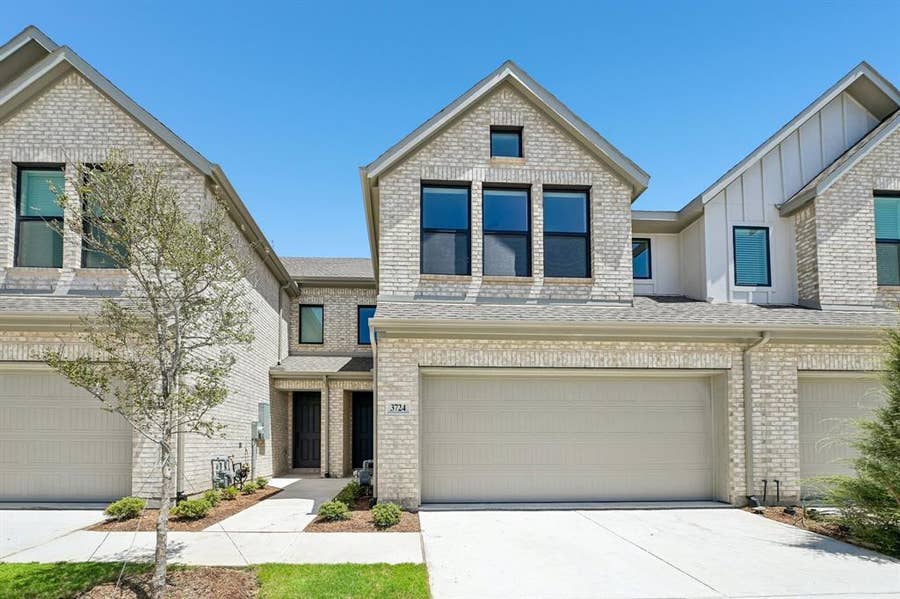 Property photo for 3724 Pierce Lane, Grand Prairie, TX