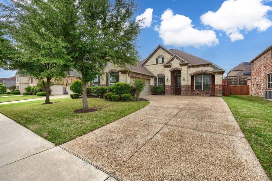 Property photo for 9650 Amberwoods Lane, Frisco, TX
