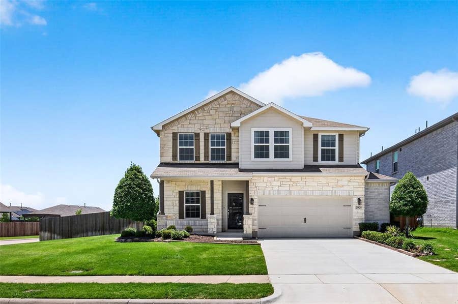 Property photo for 2020 Bronte Drive, Forney, TX