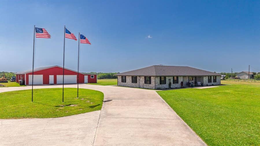 Property photo for 1674 Fm 36 S, Caddo Mills, TX