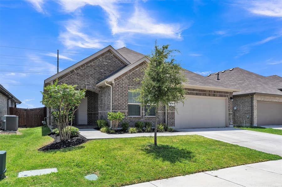 Property photo for 1016 Kirkham Way, Fort Worth, TX