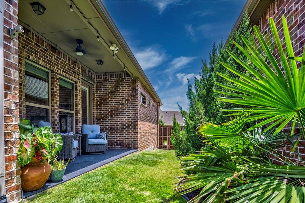 8721 Ludlow Drive, Frisco, TX 75036 Covered patio to extend the living space outdoors!