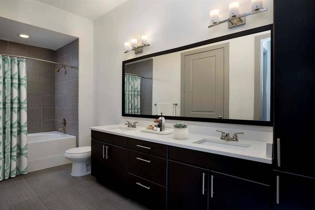 3939 W Alabama Street, #1-561, Houston, TX 77027 50% off base rent for 2 months, 12+ month lease only