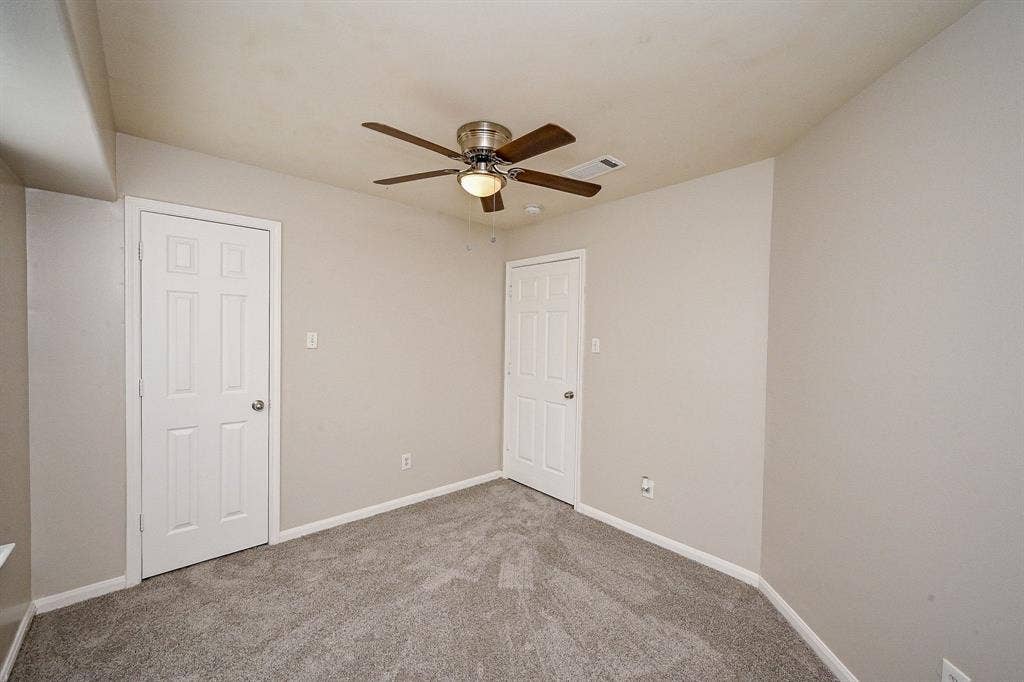 6127 Yorkglen Manor Lane, Houston, TX 77084 6127 Yorkglen Manor Lane, Houston, TX 77084
