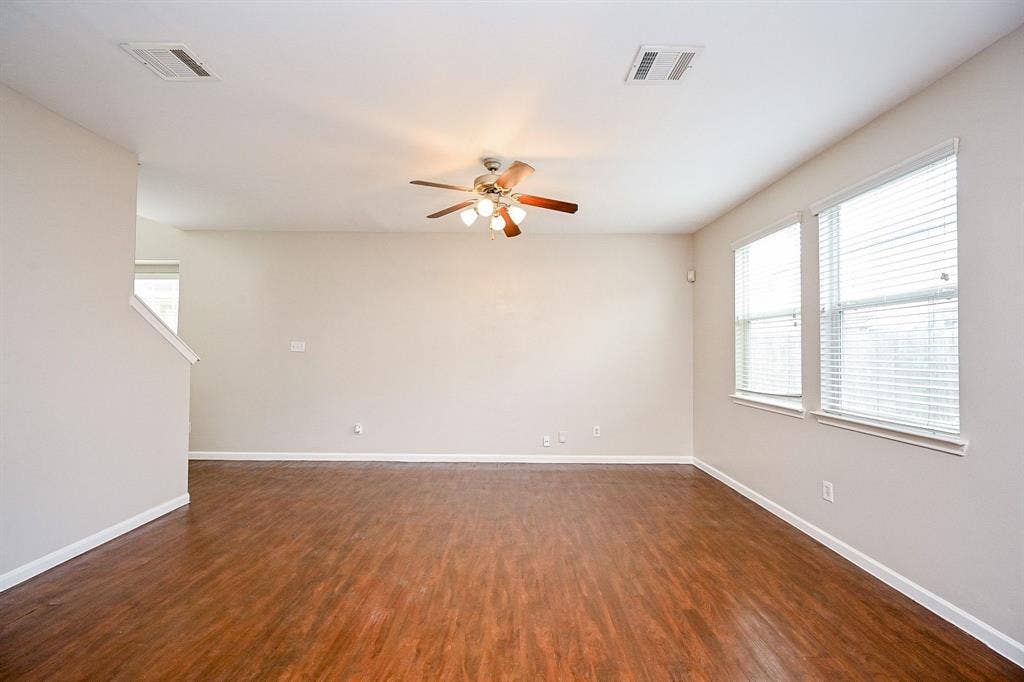 6127 Yorkglen Manor Lane, Houston, TX 77084 6127 Yorkglen Manor Lane, Houston, TX 77084
