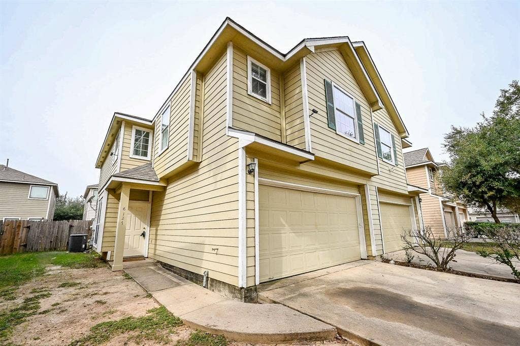 6127 Yorkglen Manor Lane, Houston, TX 77084 6127 Yorkglen Manor Lane, Houston, TX 77084