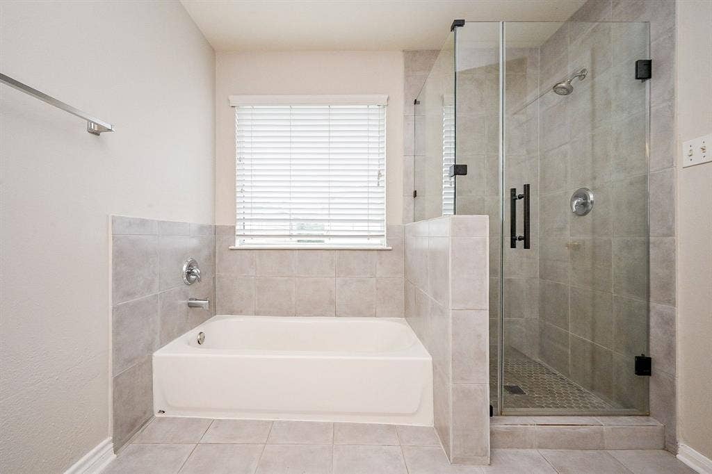 6127 Yorkglen Manor Lane, Houston, TX 77084 6127 Yorkglen Manor Lane, Houston, TX 77084