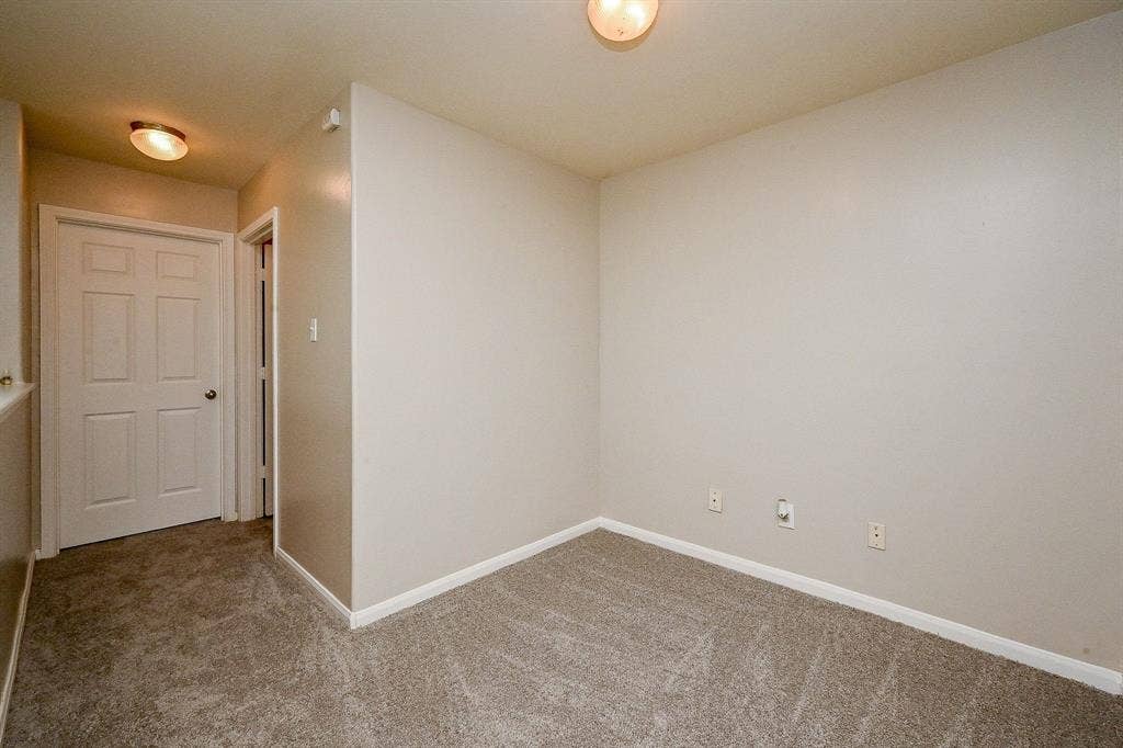6127 Yorkglen Manor Lane, Houston, TX 77084 6127 Yorkglen Manor Lane, Houston, TX 77084