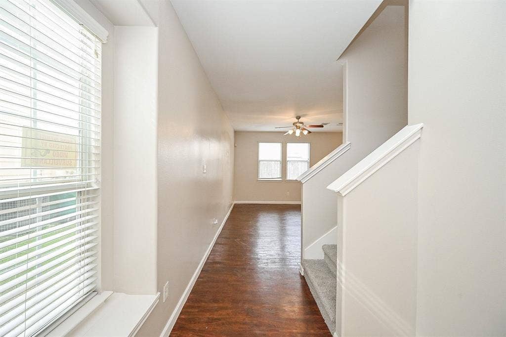 6127 Yorkglen Manor Lane, Houston, TX 77084 6127 Yorkglen Manor Lane, Houston, TX 77084