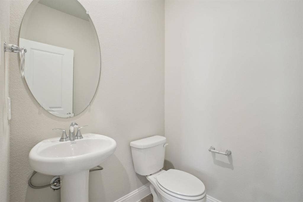 4011 Benbrook Drive, Farmersville, TX 75442 Photo is not of the actual home, but is an inspirational photo of builder’s model home and may depict options, furnishings, and/or decorator features that are not included.