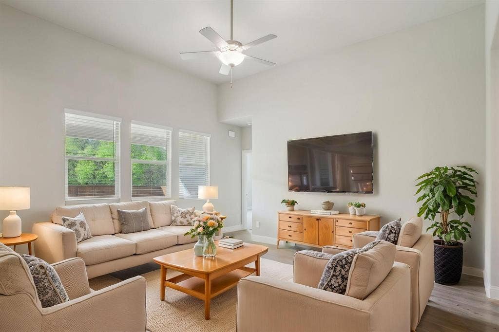 4011 Benbrook Drive, Farmersville, TX 75442 Photo is not of the actual home, but is an inspirational photo of builder’s model home and may depict options, furnishings, and/or decorator features that are not included.