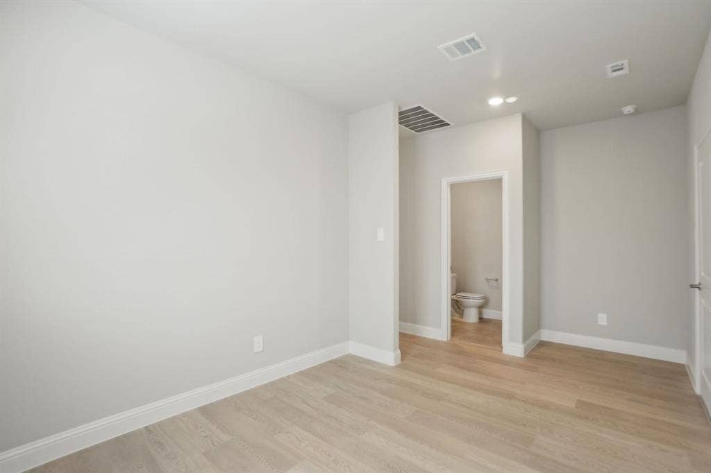 4011 Benbrook Drive, Farmersville, TX 75442 Photo is not of the actual home, but is an inspirational photo of builder’s model home and may depict options, furnishings, and/or decorator features that are not included.