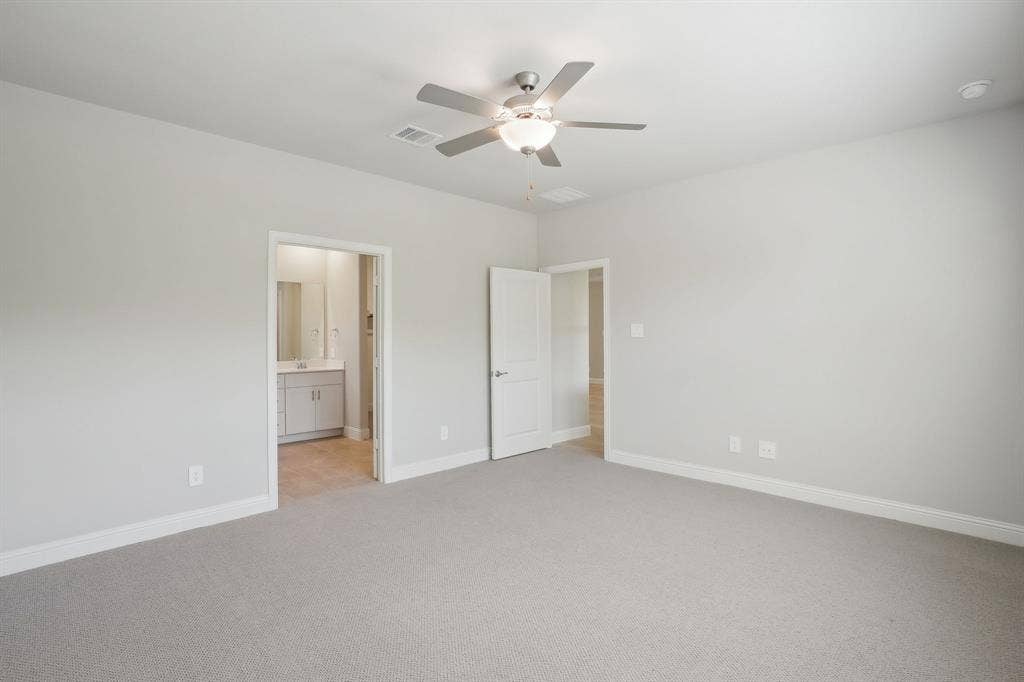 4011 Benbrook Drive, Farmersville, TX 75442 Photo is not of the actual home, but is an inspirational photo of builder’s model home and may depict options, furnishings, and/or decorator features that are not included.