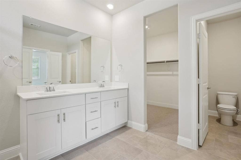 4011 Benbrook Drive, Farmersville, TX 75442 Photo is not of the actual home, but is an inspirational photo of builder’s model home and may depict options, furnishings, and/or decorator features that are not included.