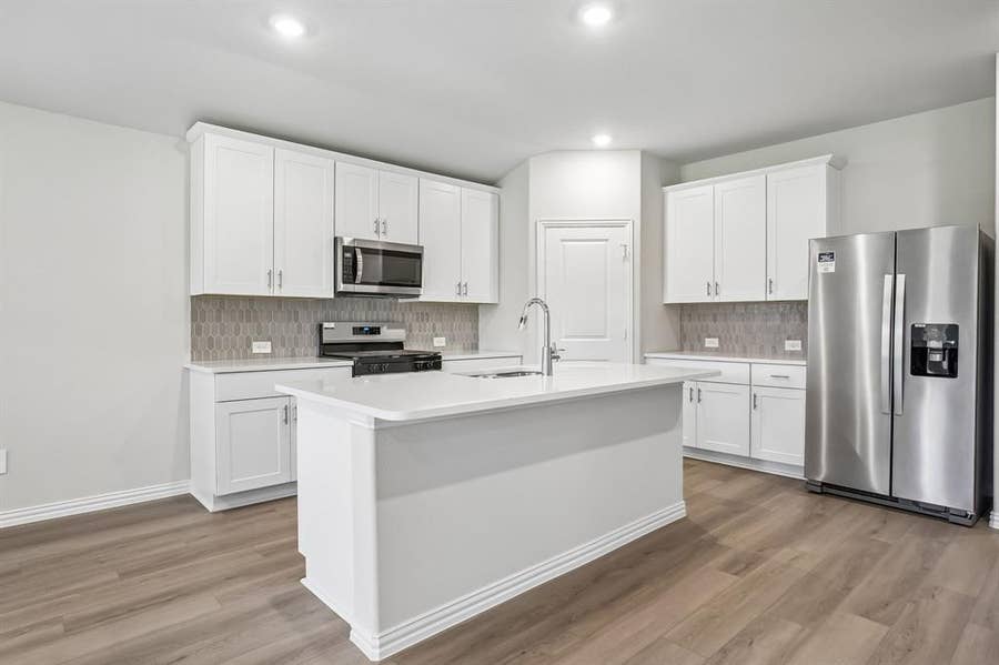 Property photo for 3408 Richmond Drive, Farmersville, TX