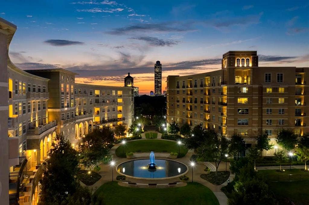3939 W Alabama Street, #2-204, Houston, TX 77027 50% off base rent for 2 months, 12+ month lease only
