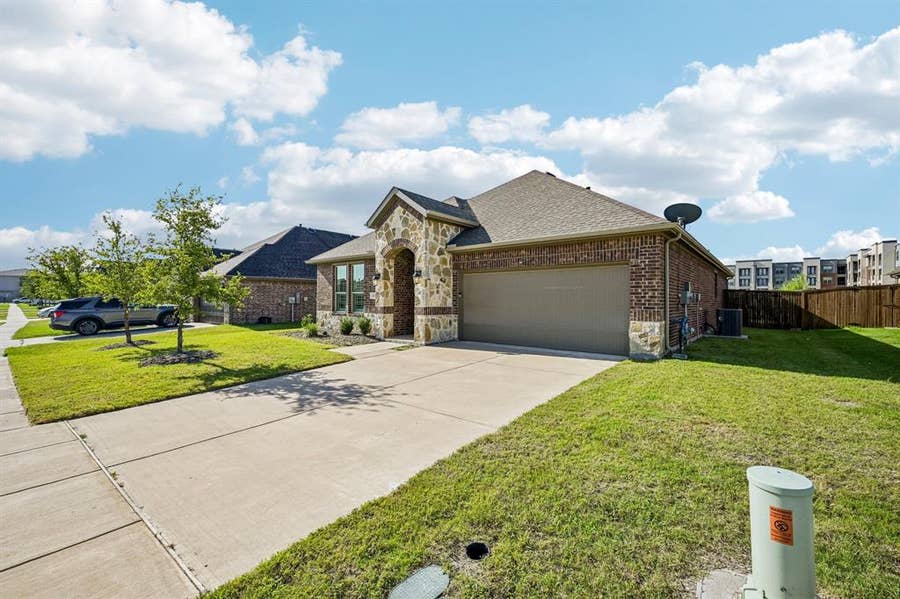Property photo for 400 Penn Street, Anna, TX