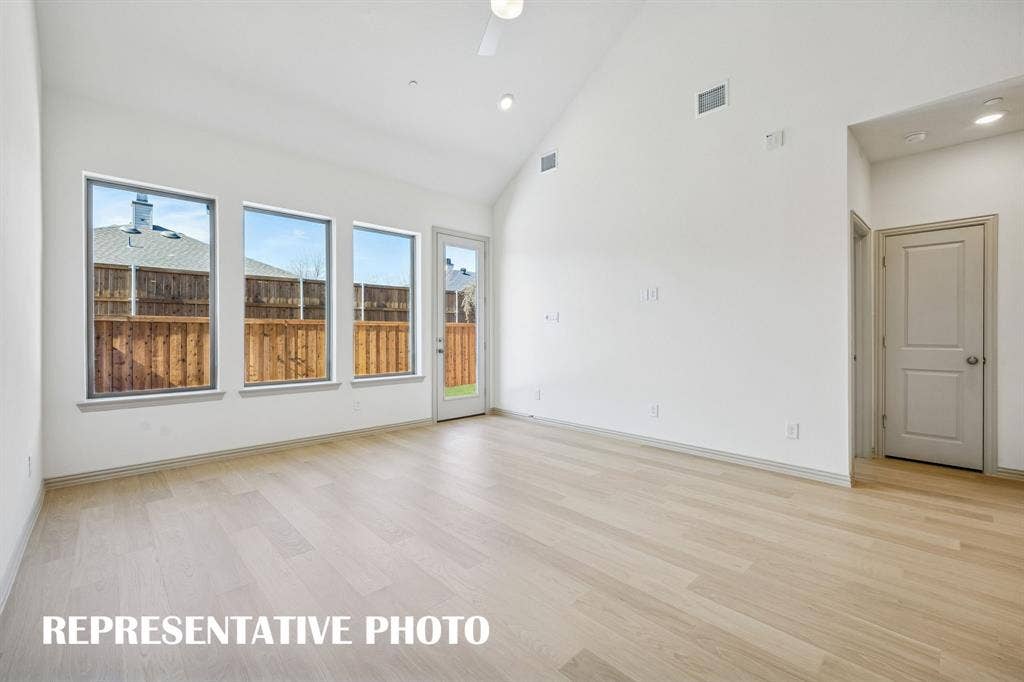 3563 Pierce Lane, Grand Prairie, TX 75052 Your light filled family room is the perfect place to host friends and family! REPRESENTATIVE PHOTO