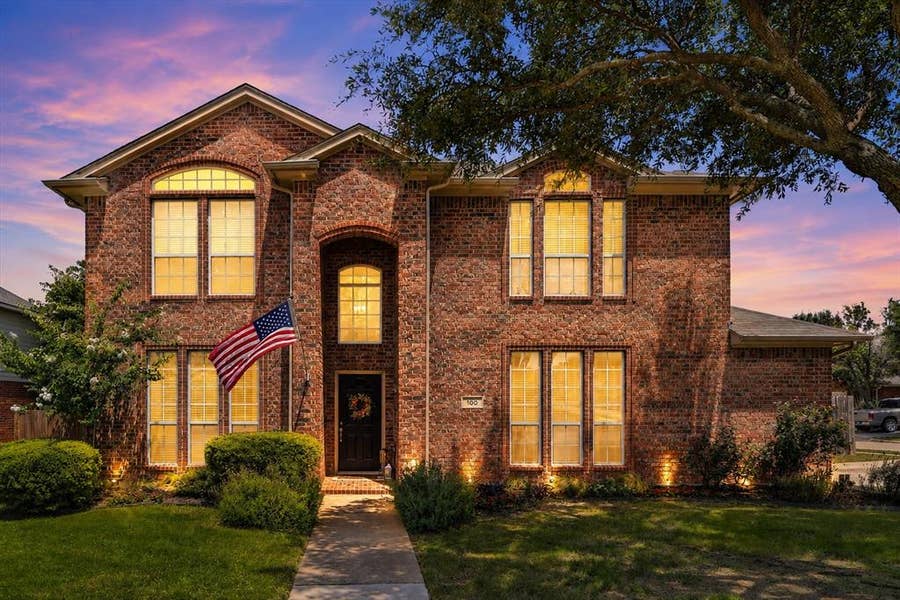 Property photo for 100 Chinos Trail, Justin, TX