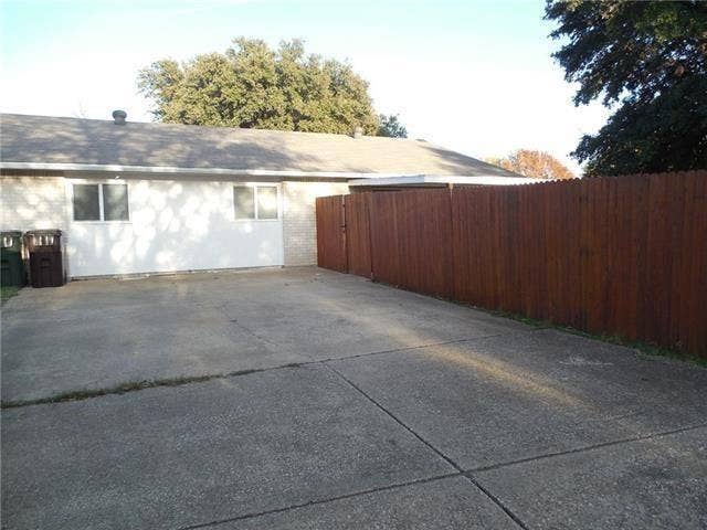 900 Acadia Drive, Plano, TX 75023 900 Acadia Drive, Plano, TX 75023
