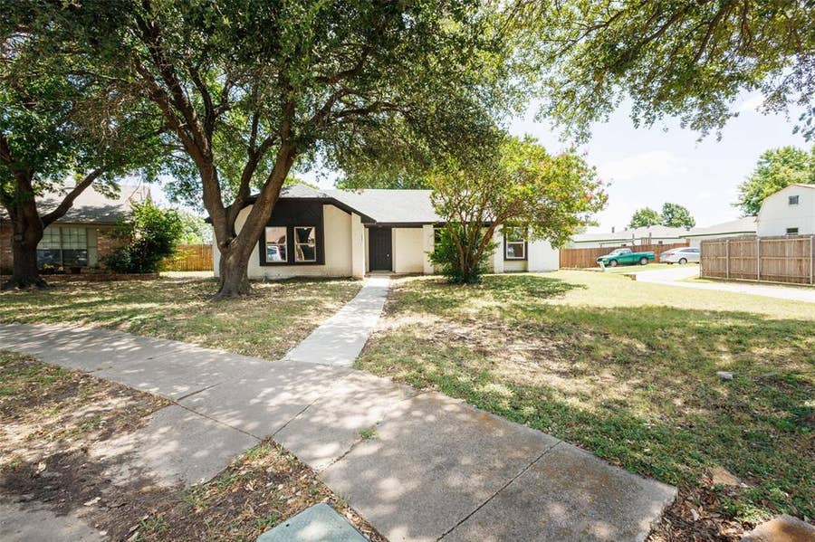 Property photo for 2437 Trenton Circle, Mesquite, TX