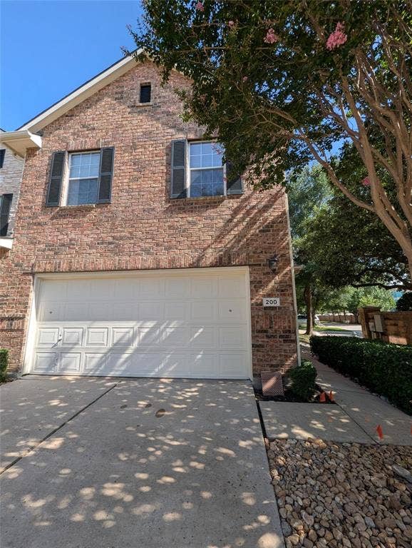 Property photo for 200 Inverness Drive, Lewisville, TX