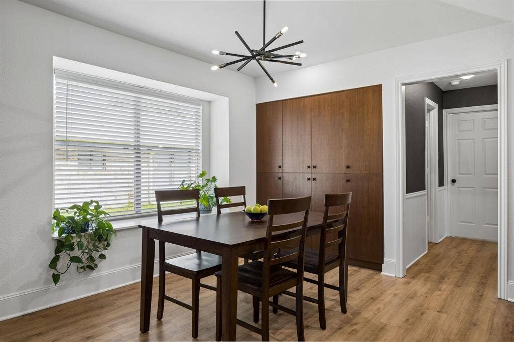 8839 Kingsley Road, Dallas, TX 75231 8839 Kingsley Road, Dallas, TX 75231