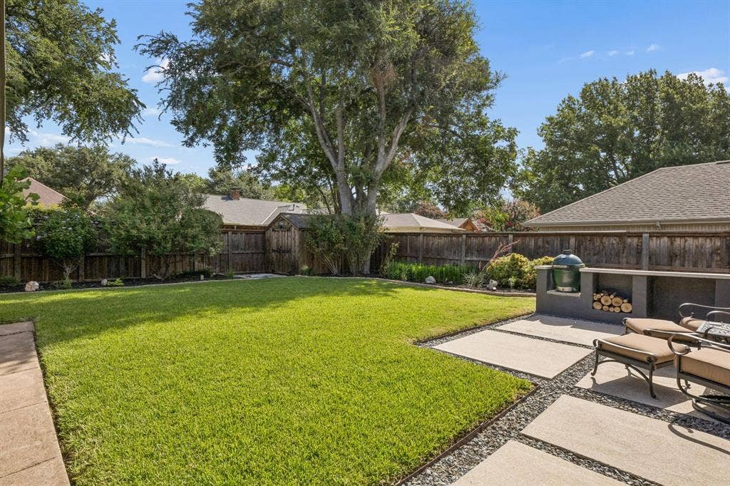 8839 Kingsley Road, Dallas, TX 75231 8839 Kingsley Road, Dallas, TX 75231
