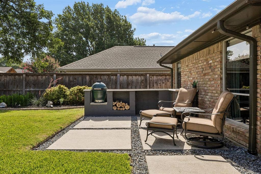 8839 Kingsley Road, Dallas, TX 75231 8839 Kingsley Road, Dallas, TX 75231