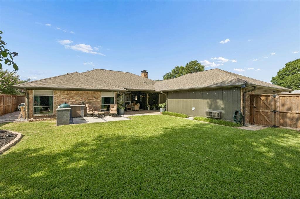 8839 Kingsley Road, Dallas, TX 75231 8839 Kingsley Road, Dallas, TX 75231