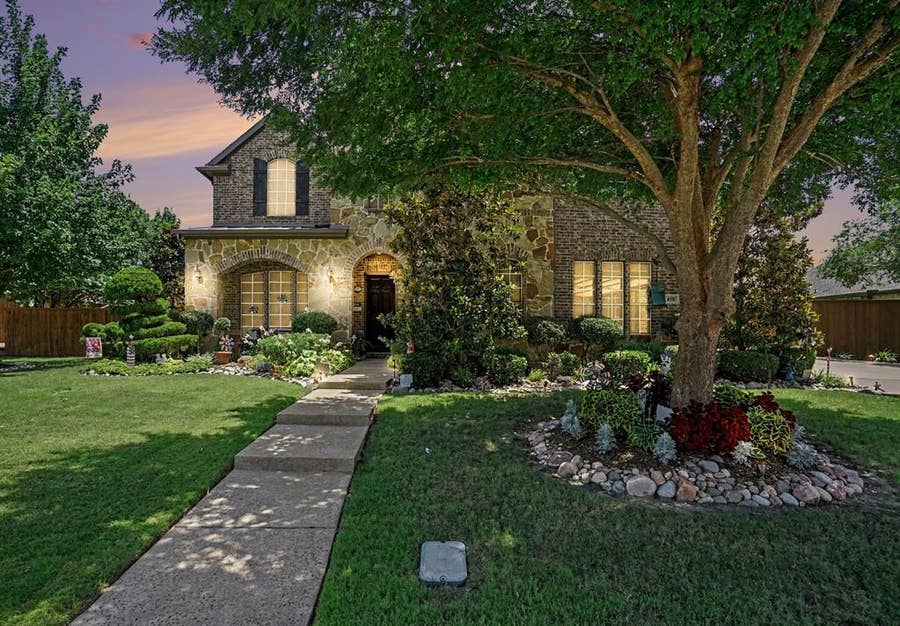 Property photo for 458 Whitewing Lane, Murphy, TX