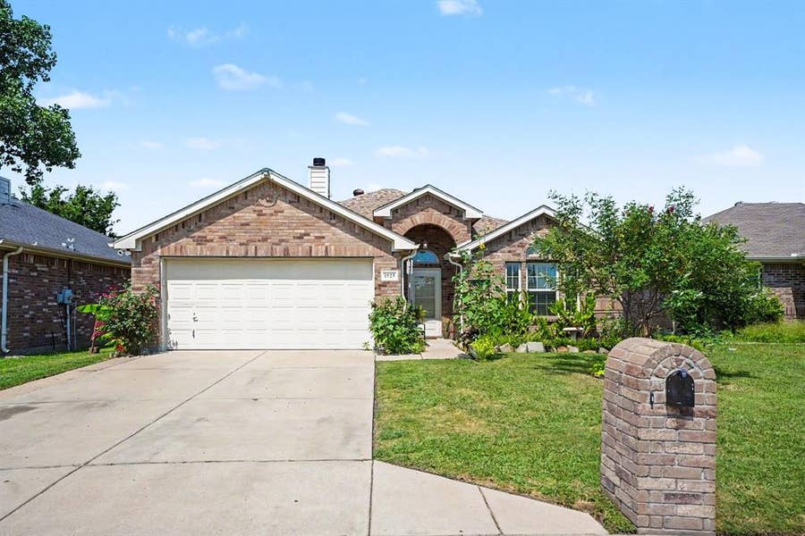 Property photo for 1525 Sams Circle, Royse City, TX