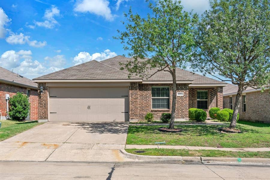 Property photo for 2004 Crosby Drive, Forney, TX