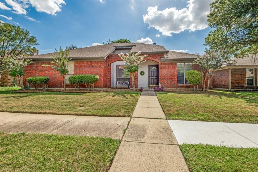 Property photo for 319 Parkwood Lane, Coppell, TX